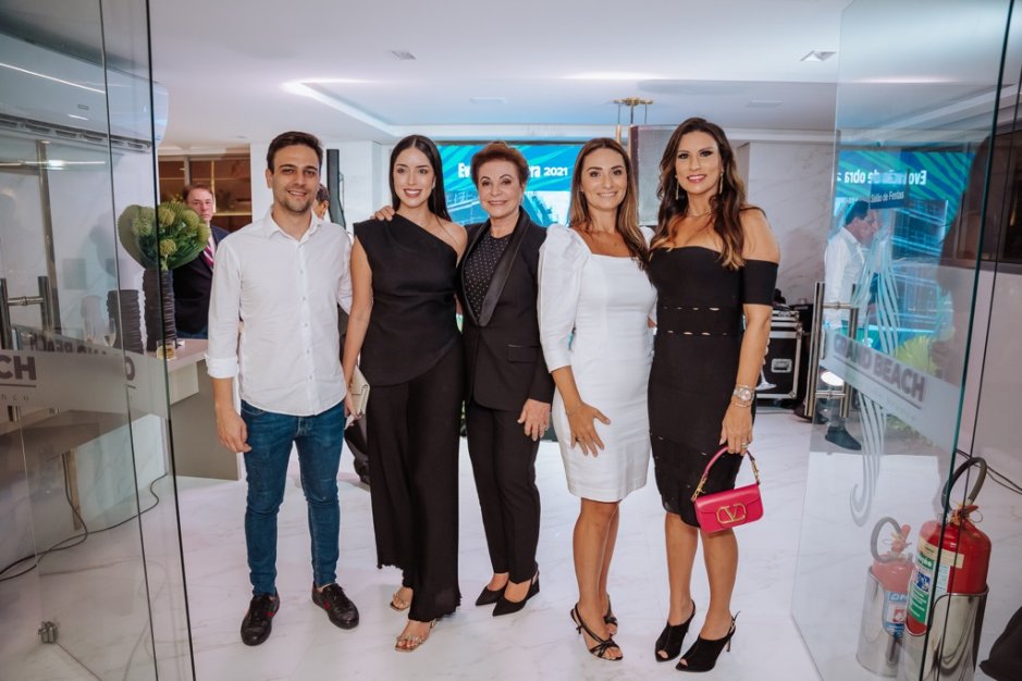 Entrega Grand Beach Residence